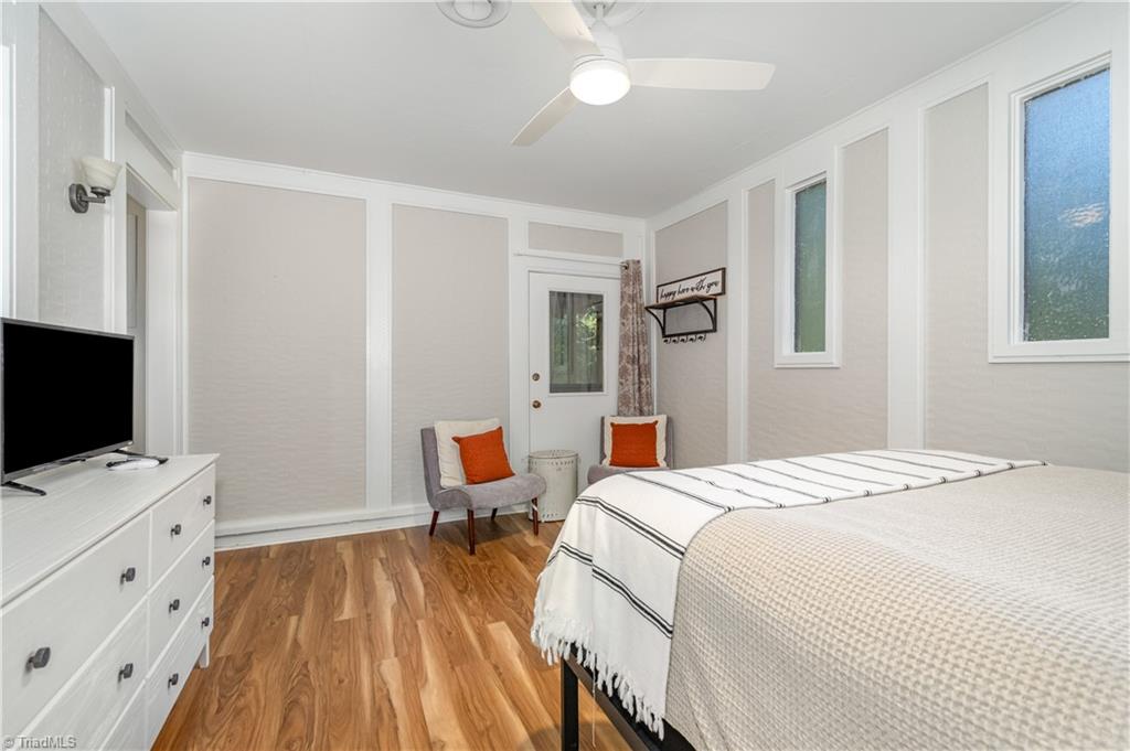1127 Gatehouse Road