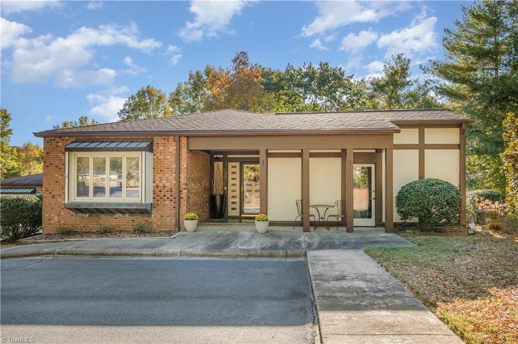 1127 Gatehouse Road