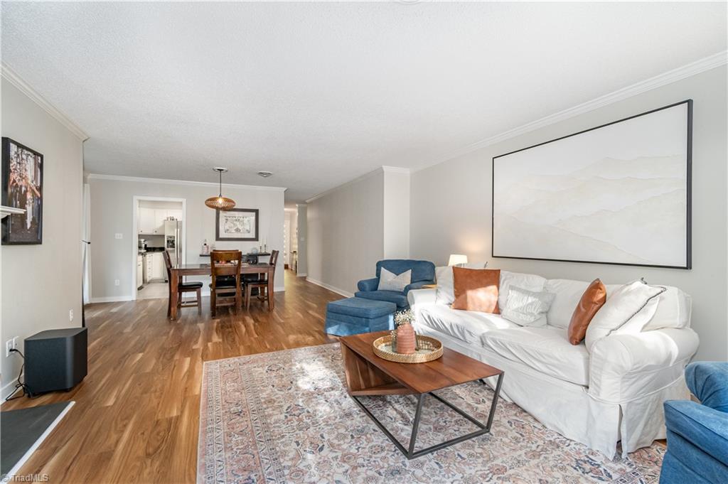 1127 Gatehouse Road
