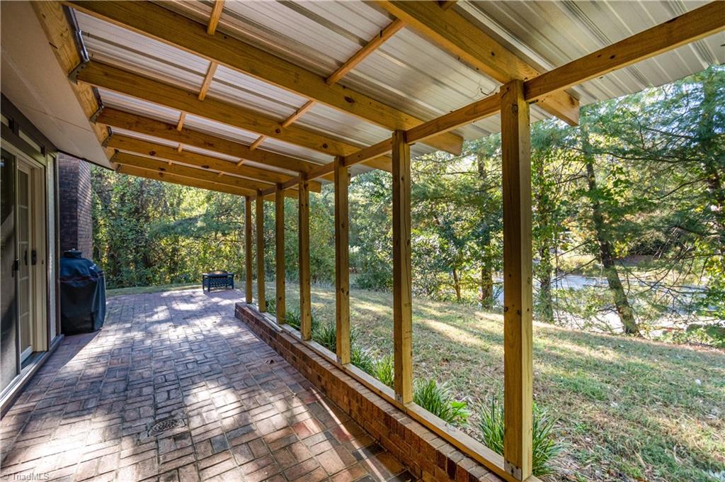 1127 Gatehouse Road