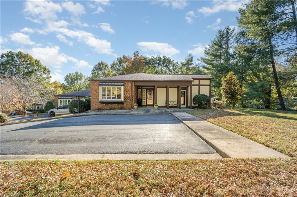 1127 Gatehouse Road