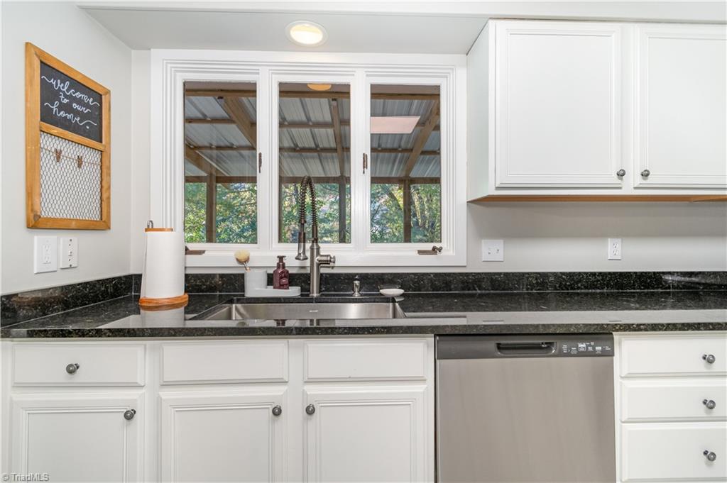 1127 Gatehouse Road