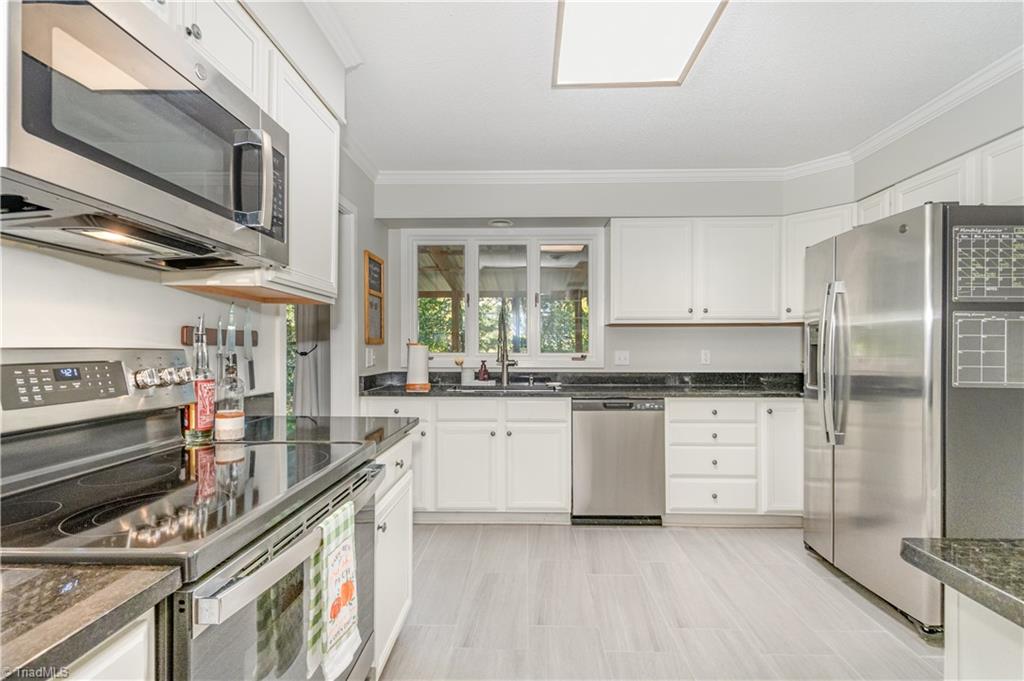 1127 Gatehouse Road