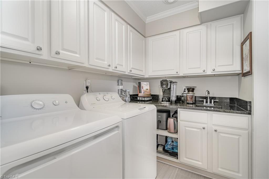 1127 Gatehouse Road