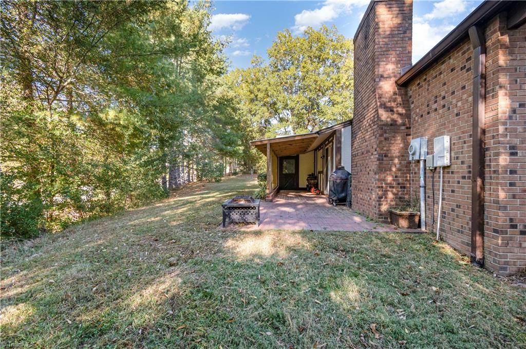 1127 Gatehouse Road