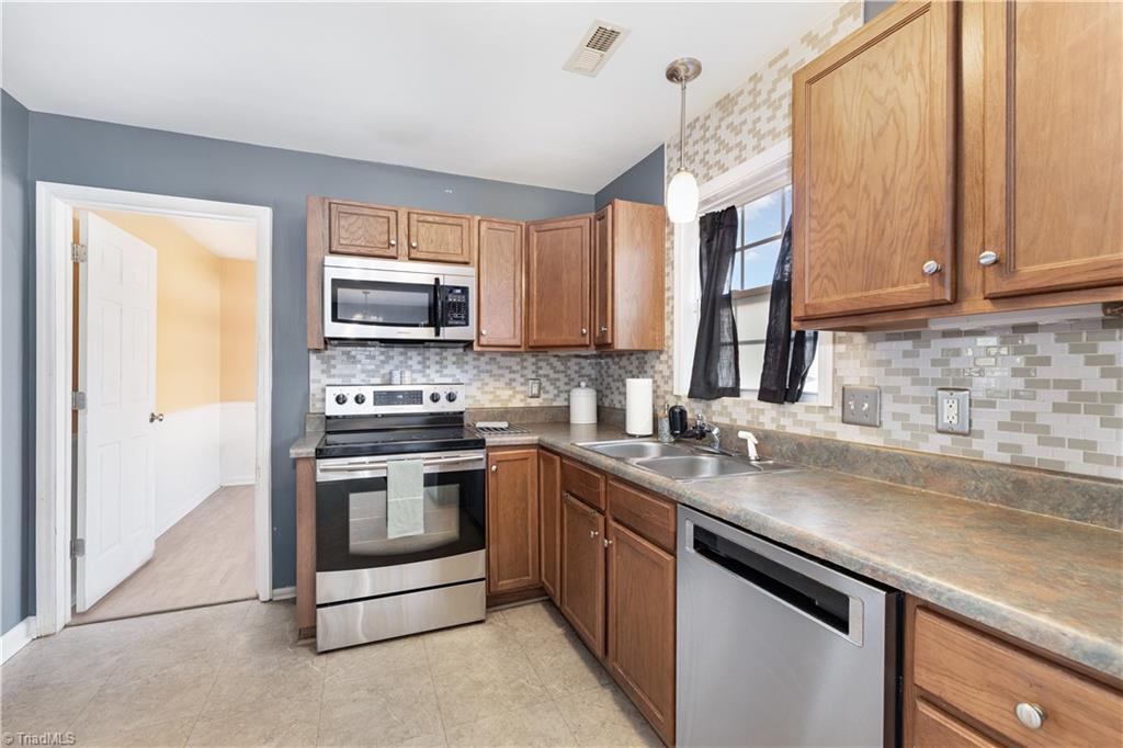 5621 Sycamore Glen Road