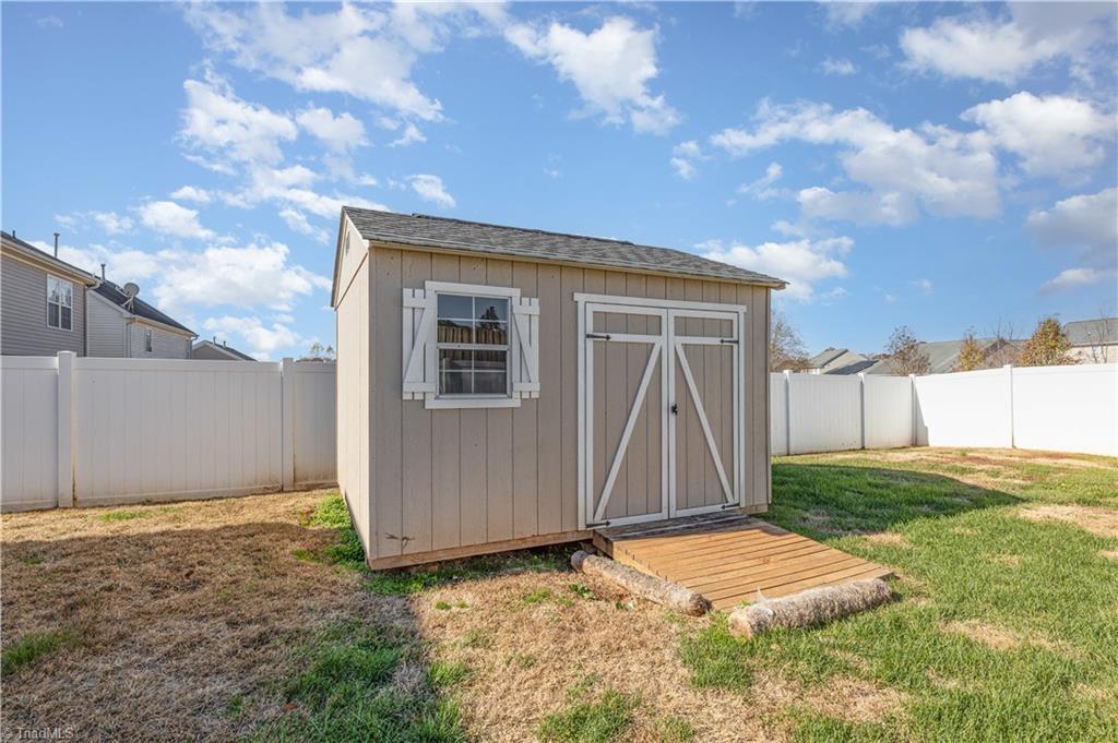 5621 Sycamore Glen Road