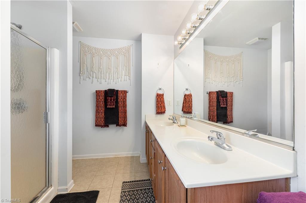 5621 Sycamore Glen Road