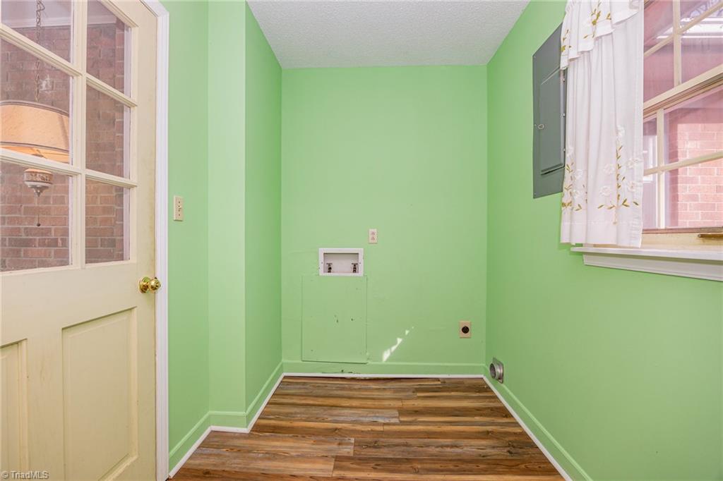 1415 Brookwood Drive