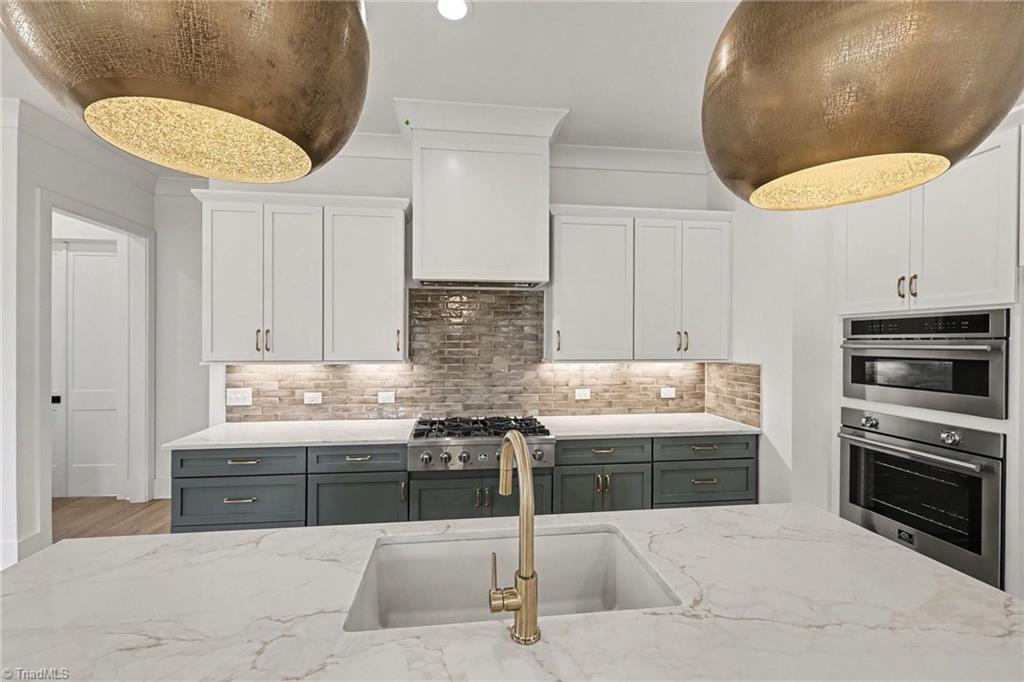 7400 Harkwood Court
