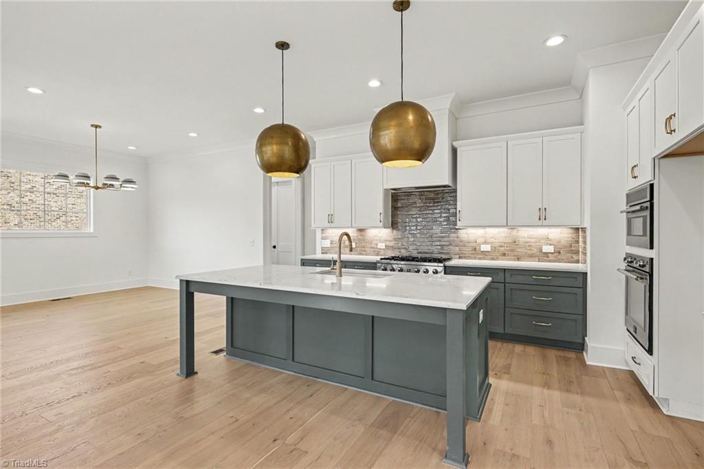 7400 Harkwood Court