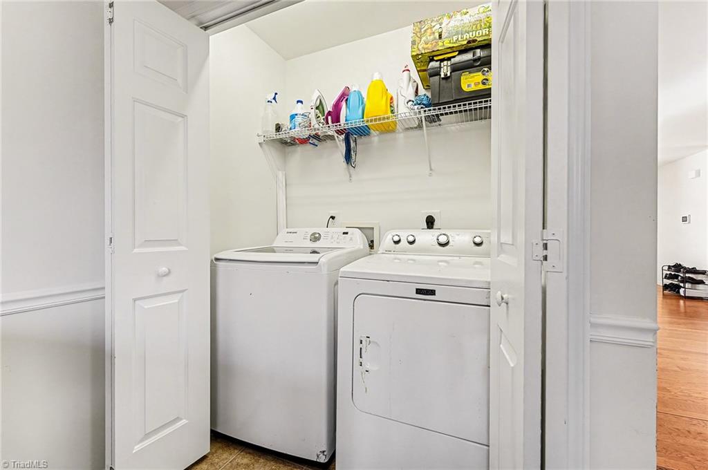 3869 Hickswood Creek Drive