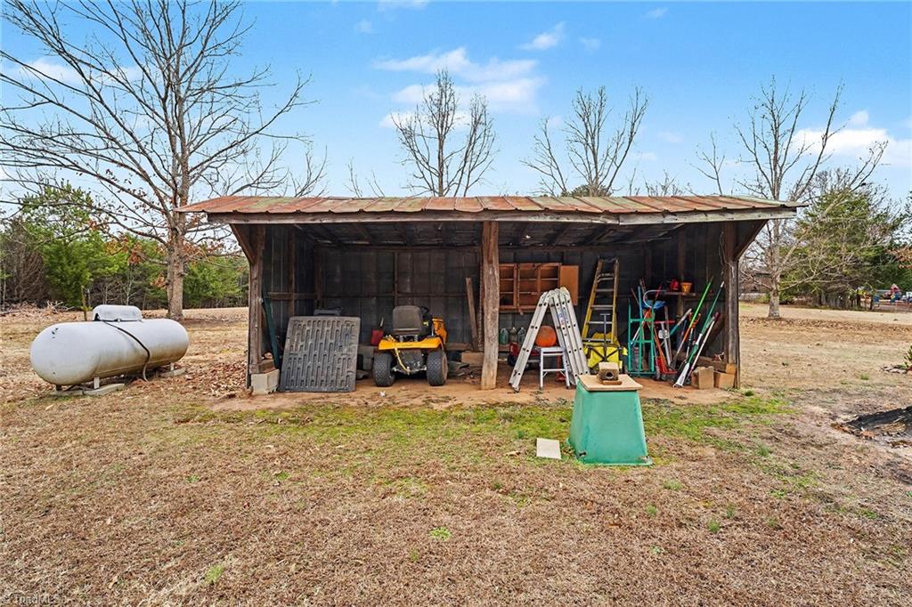 8309 Prince Edward Road