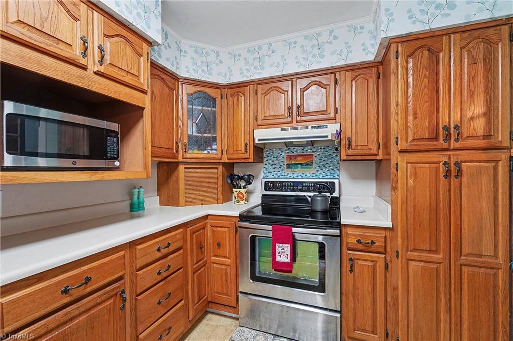 8309 Prince Edward Road