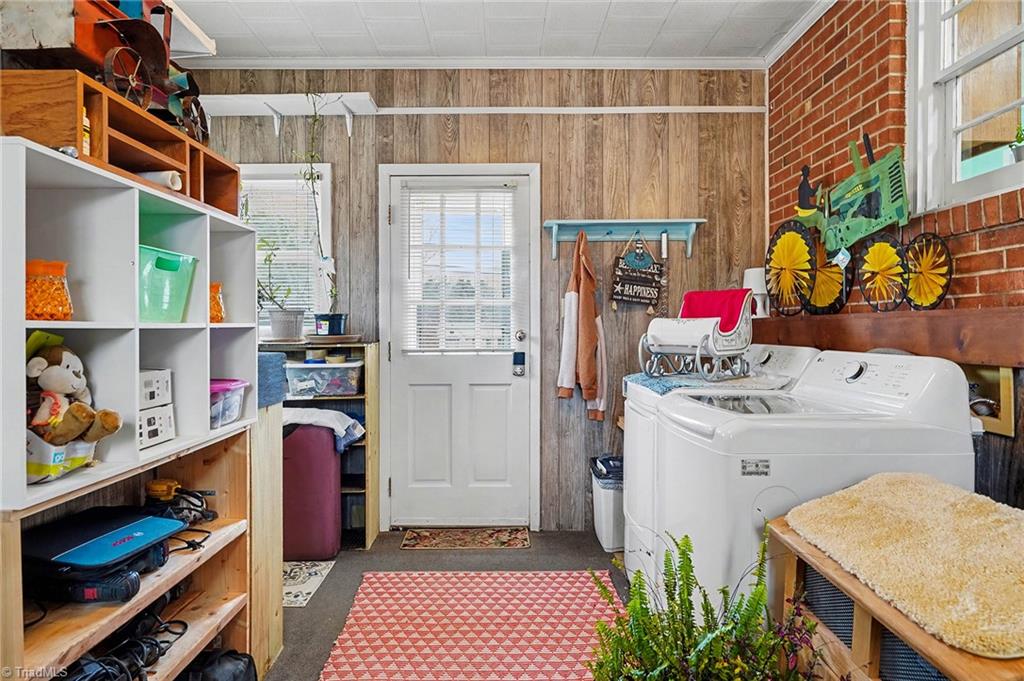 8309 Prince Edward Road