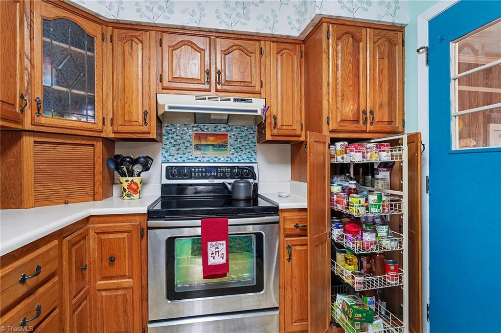 8309 Prince Edward Road