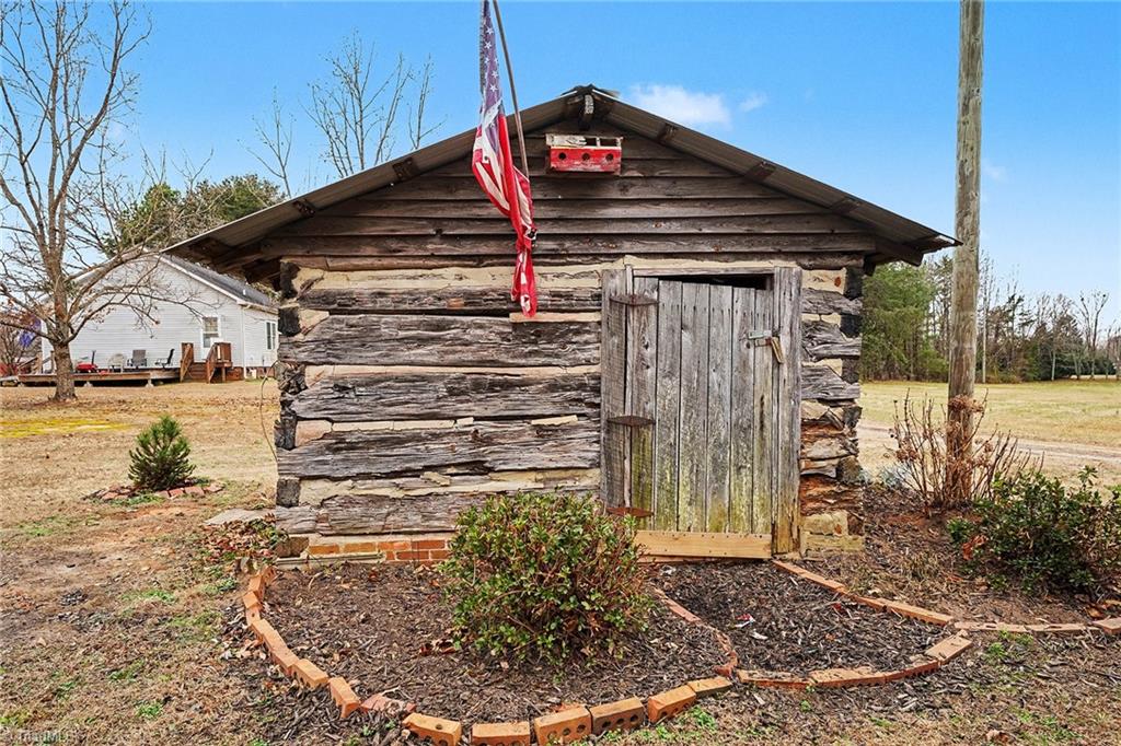 8309 Prince Edward Road