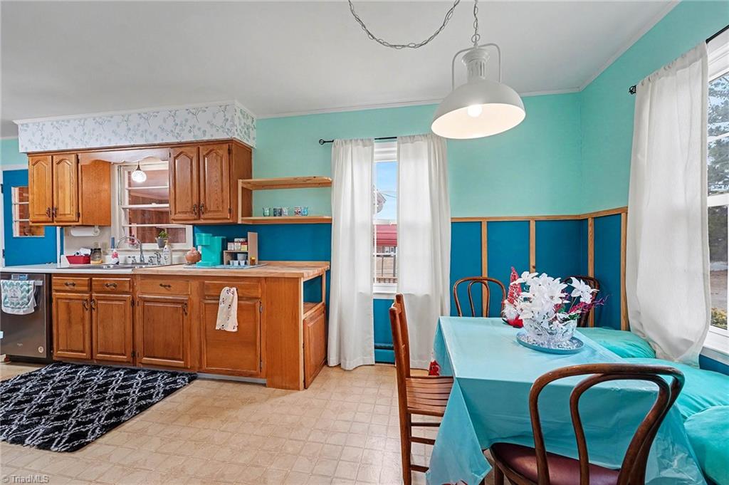 8309 Prince Edward Road