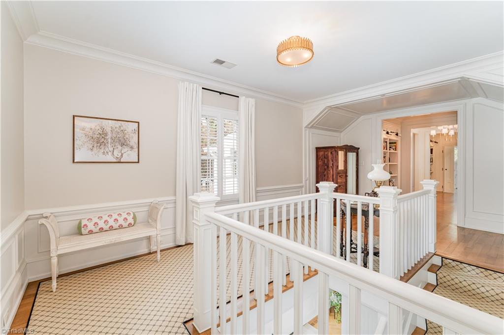 2307 Princess Ann Street