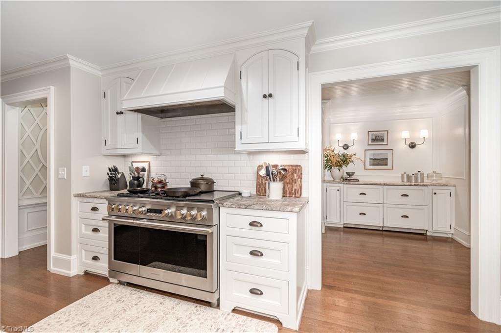 2307 Princess Ann Street