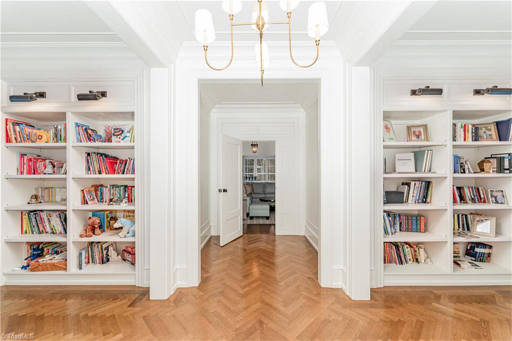 2307 Princess Ann Street