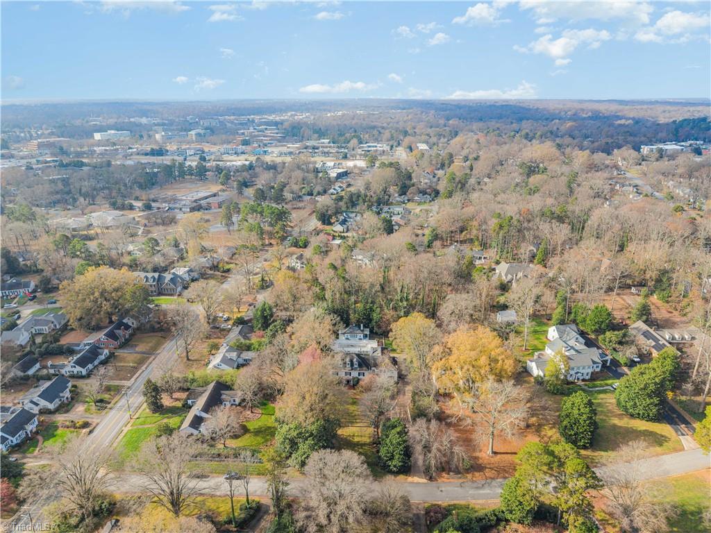 2307 Princess Ann Street