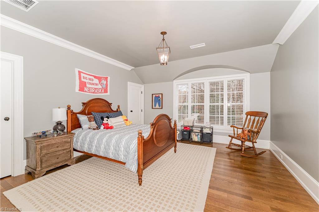 2307 Princess Ann Street