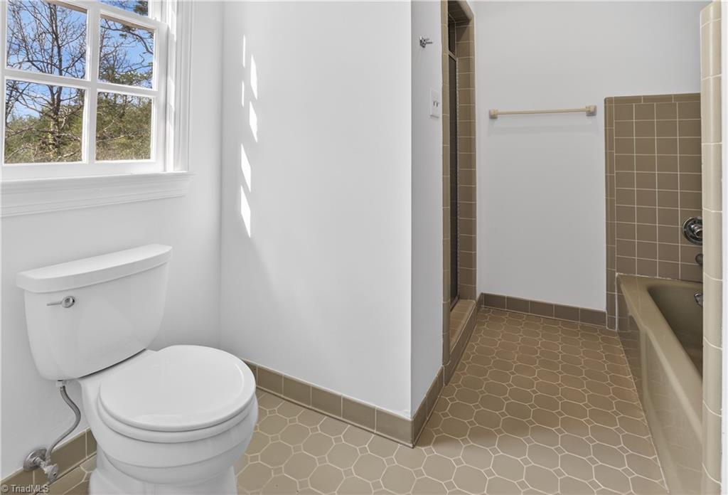 3316 Rockingham Road