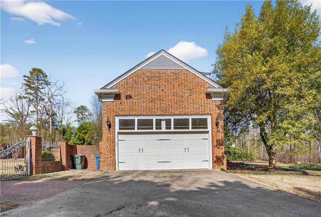 3316 Rockingham Road