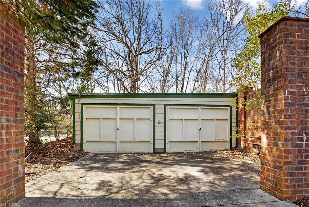 3316 Rockingham Road