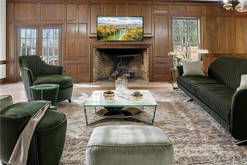 3316 Rockingham Road