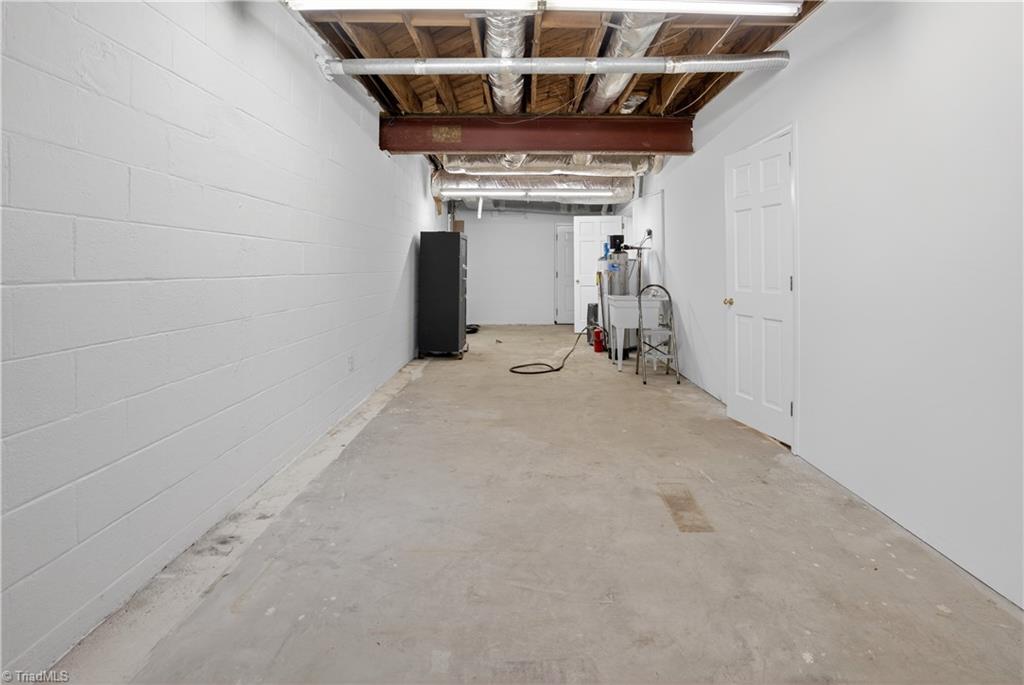 3316 Rockingham Road