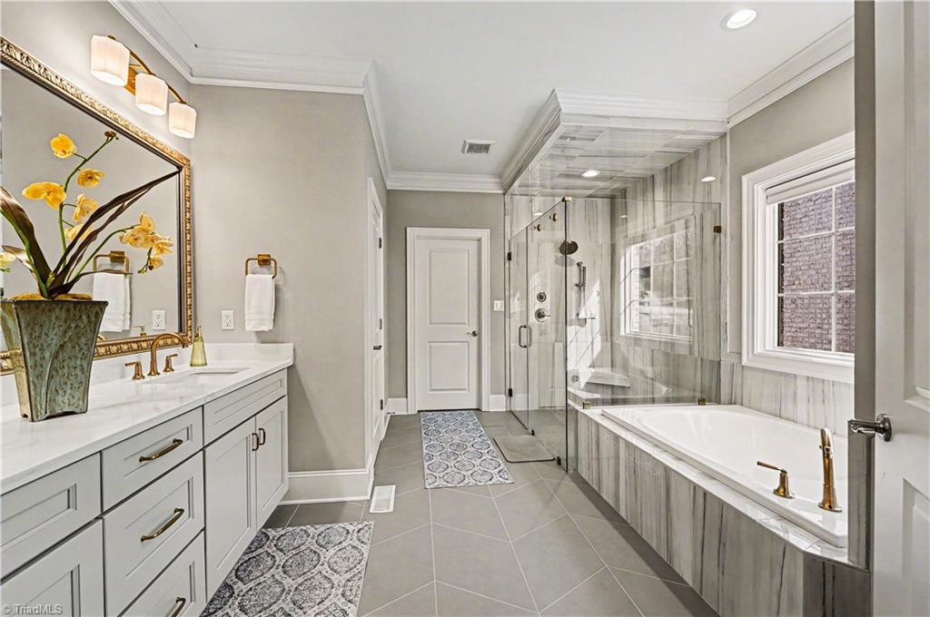 3901 Tee Island Court