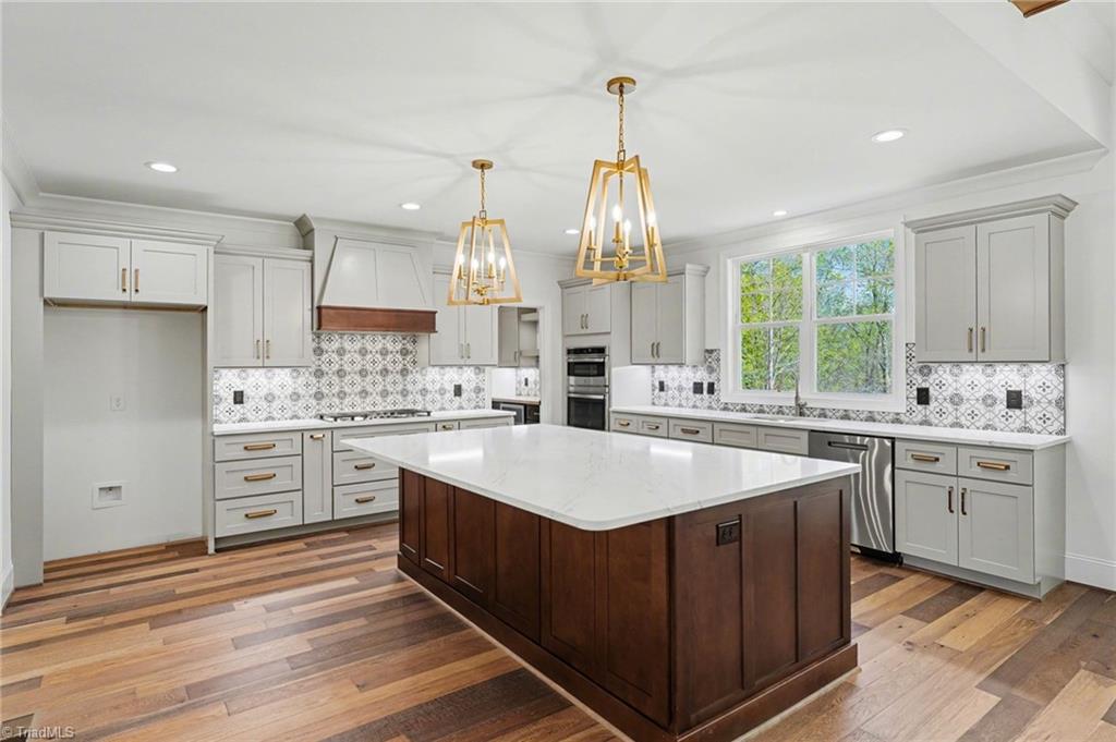 7904 Backridge Drive