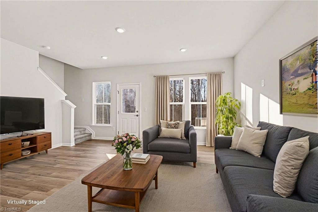 910 Plum Creek Place