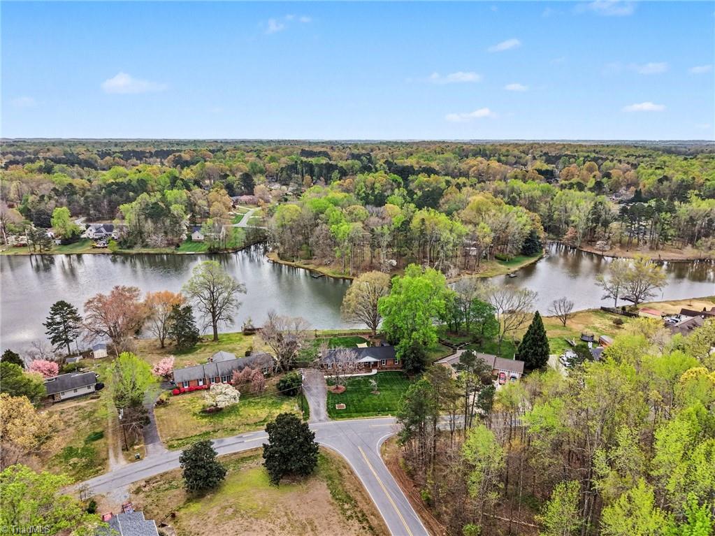 4401 Brookhaven Drive