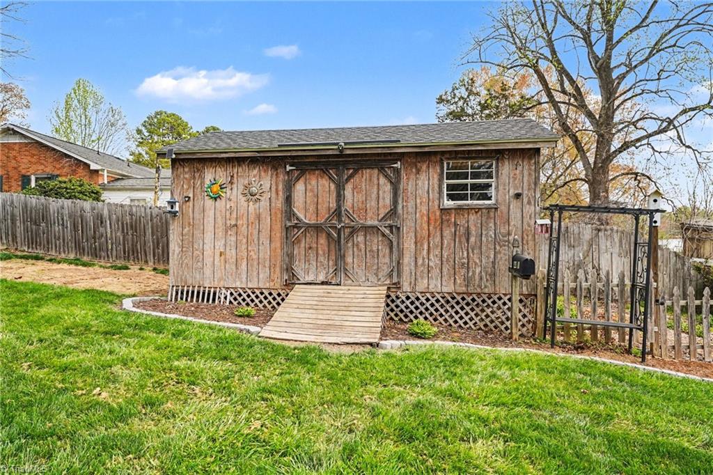 4401 Brookhaven Drive