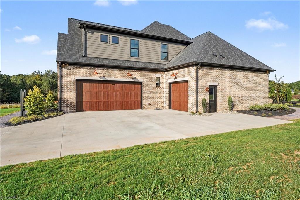 2818 Lockland Drive