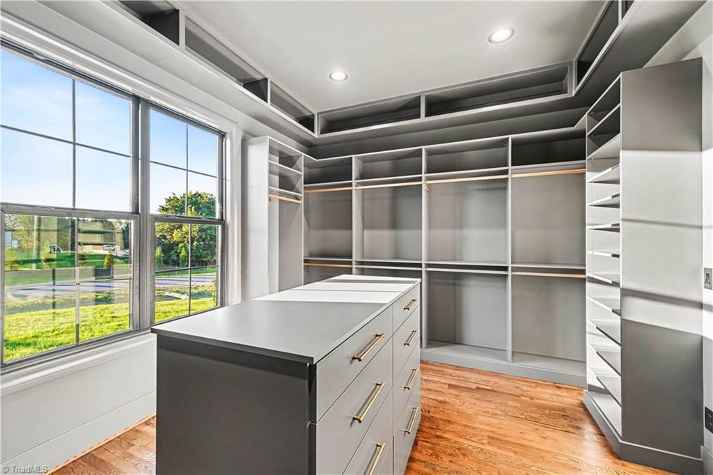 2818 Lockland Drive