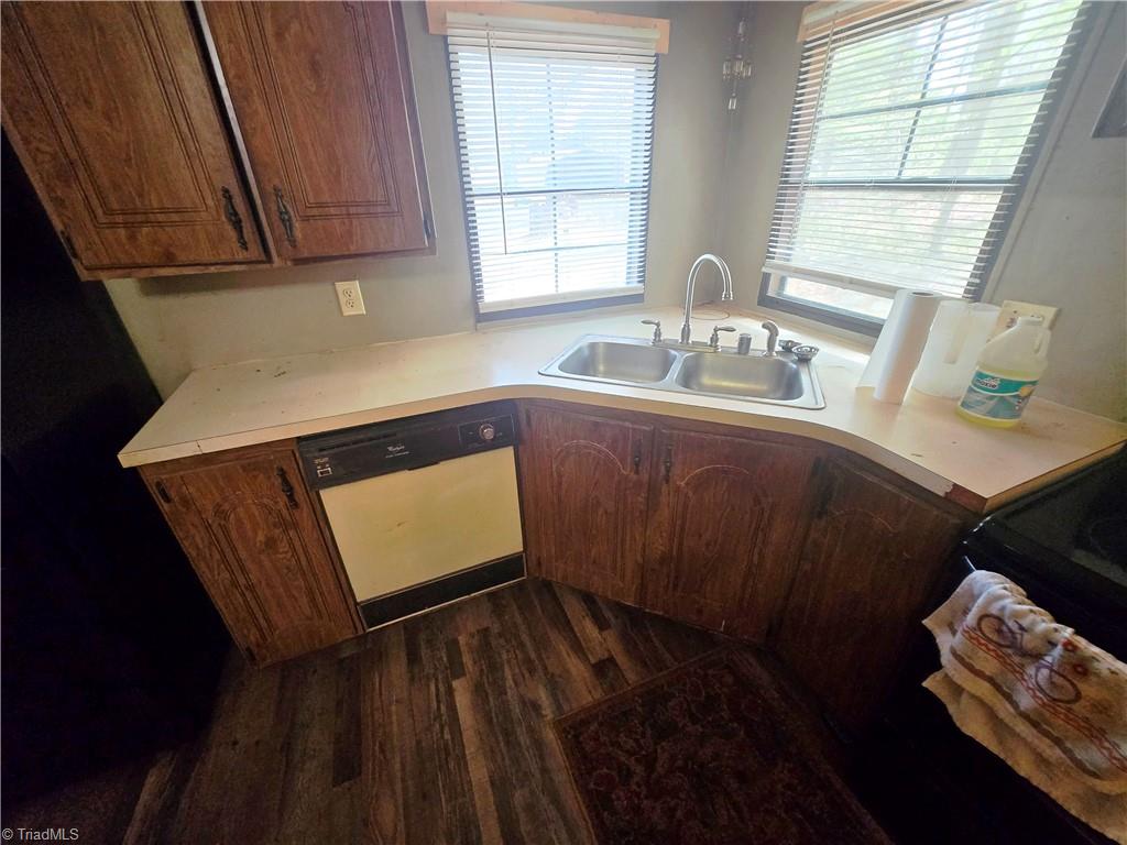 183, 205 Riverwood Drive