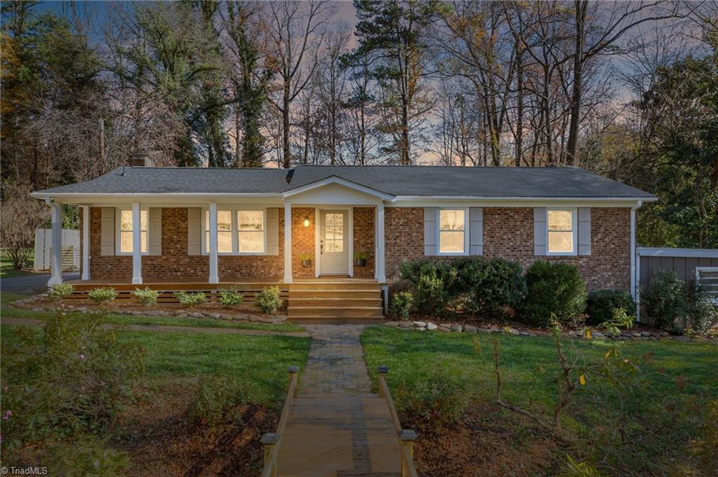 1120 Rustic Road