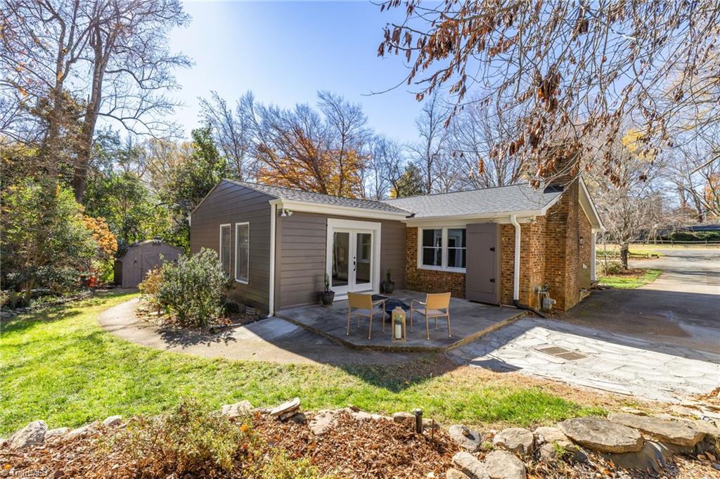 1120 Rustic Road