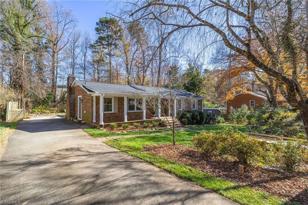 1120 Rustic Road