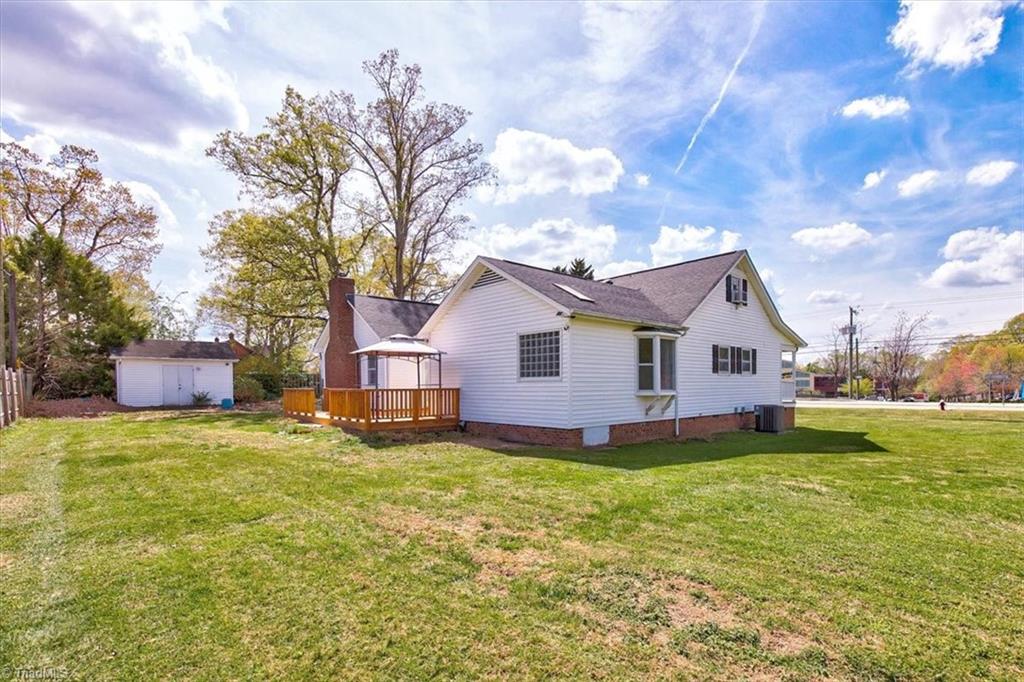 1229 Guilford College Road