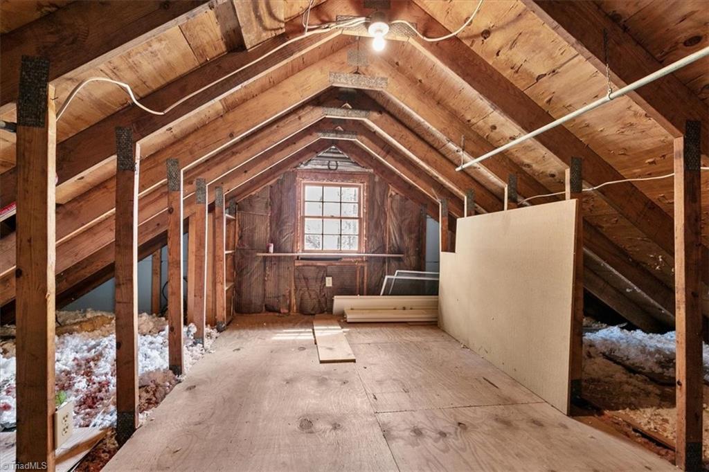 1229 Guilford College Road