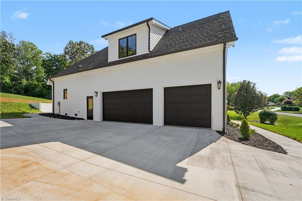 7640 Crossing Ridge Drive