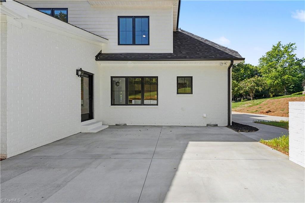 7640 Crossing Ridge Drive