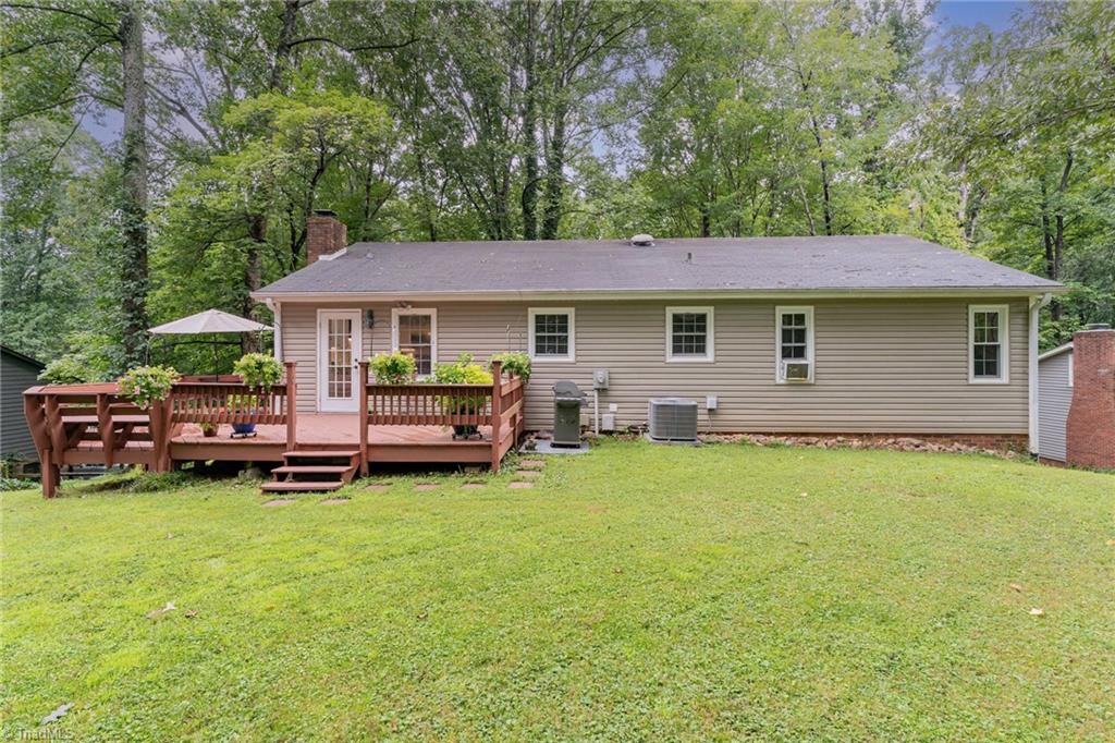 437 Valleymeade Drive