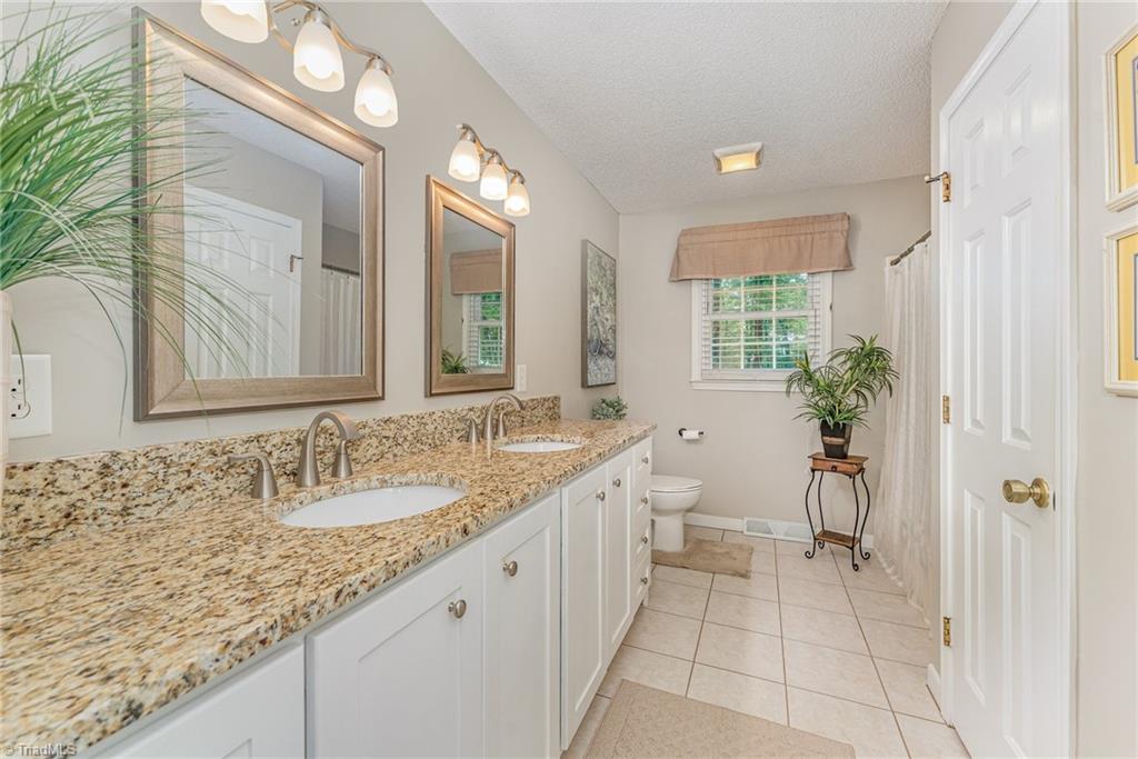 437 Valleymeade Drive