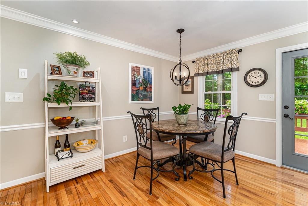 437 Valleymeade Drive